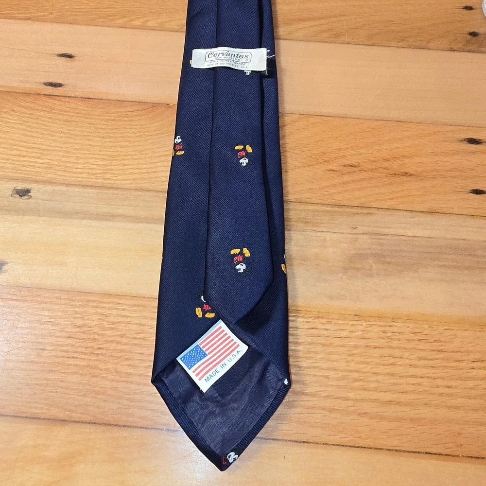 Cervantes vintage necktie